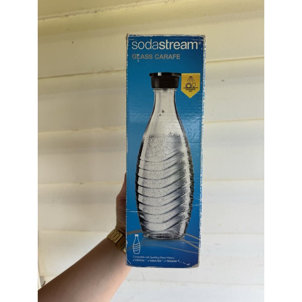 SodaStream 615-mL Glass Carafe Sparkling Water *New open box*